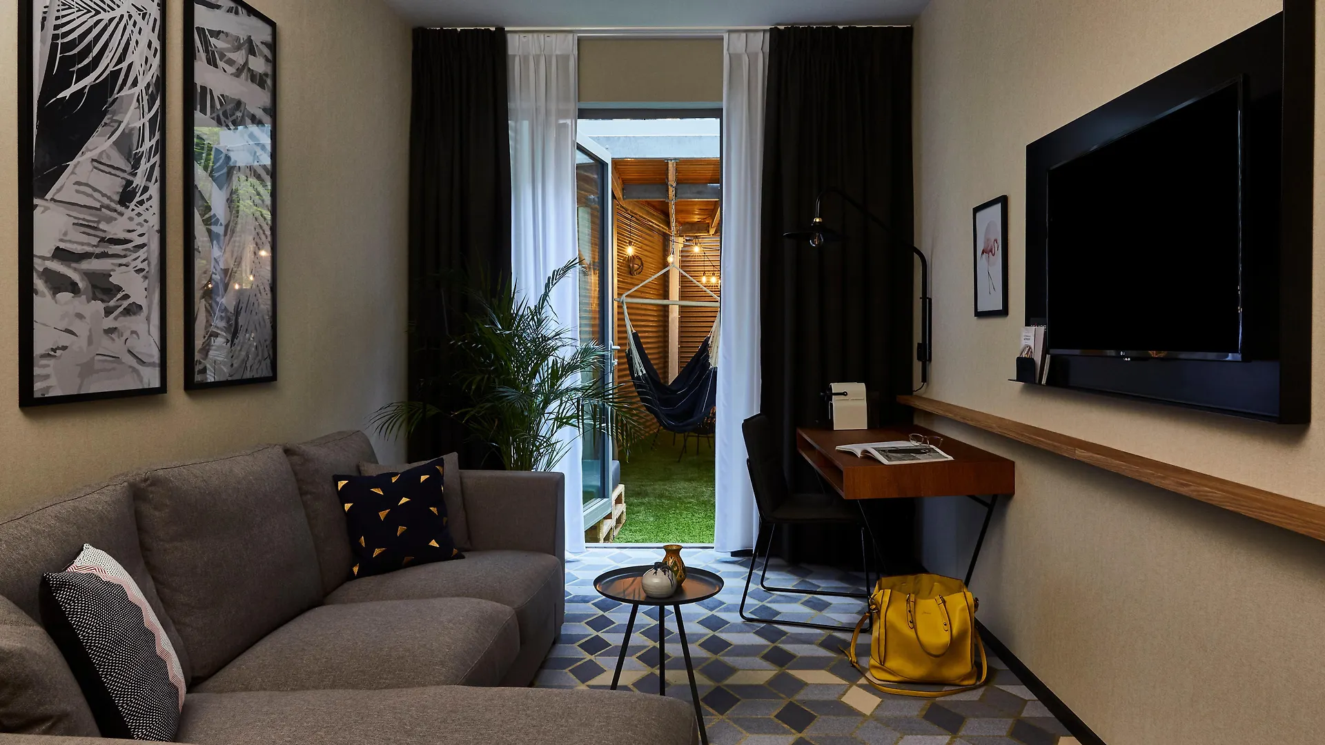 Hotel Indigo Antwerp City Centre By Ihg